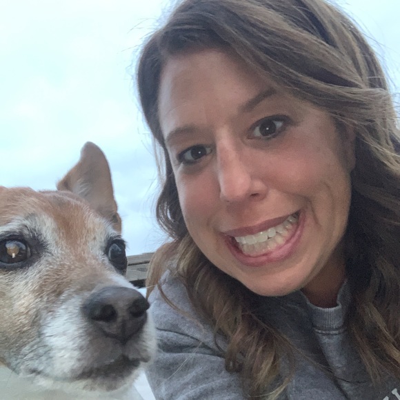 Meet your Posher, Trisha - Picture 2 of 2